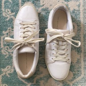 Zara White Sneakers 👟